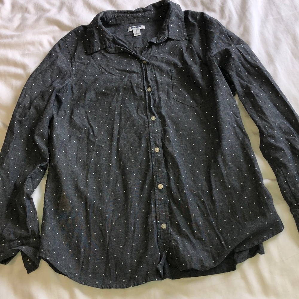 Old navy gray and white dot button up